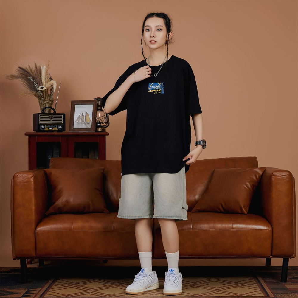 Airwalk T