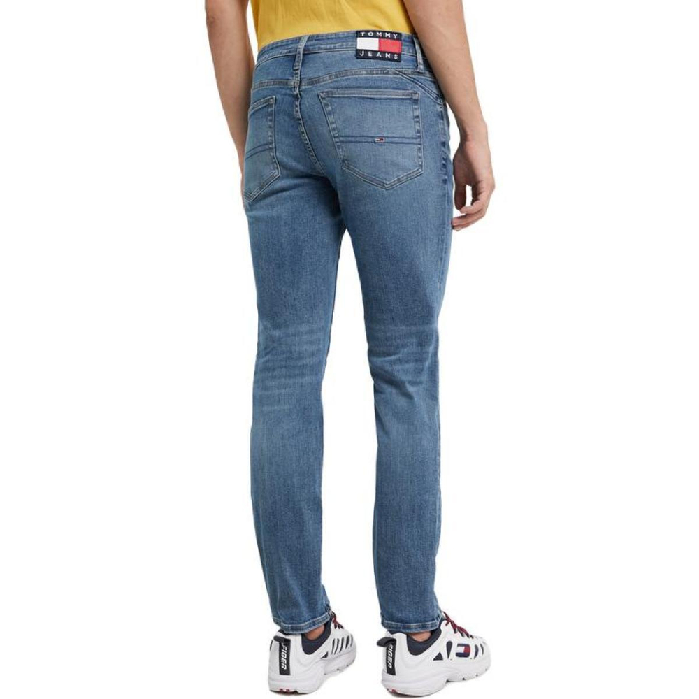 Tommy Hilfiger