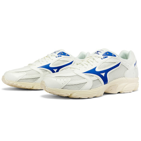 Mizuno Spark CN1