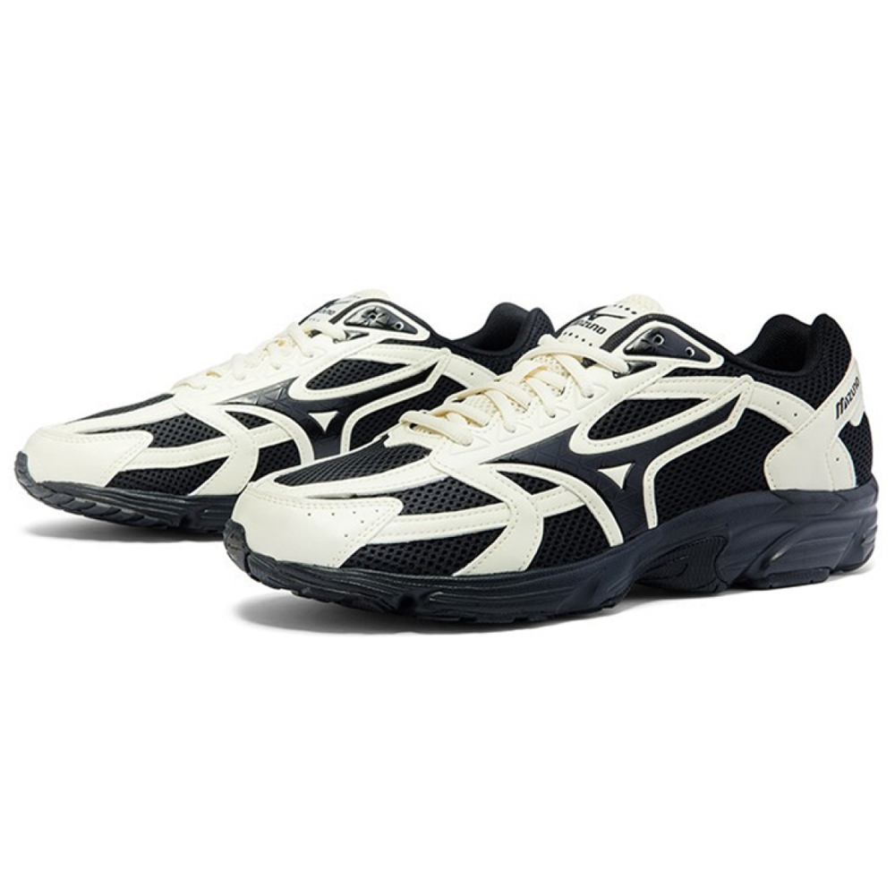 Mizuno Spark CN1