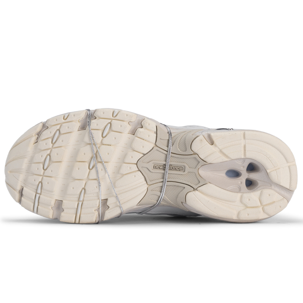 【 】 New Balance NB 530