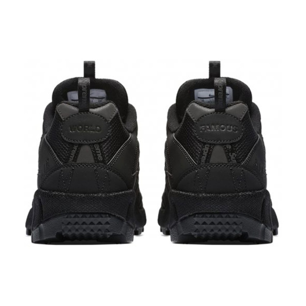 Supreme x Nike Air Humara 17 Triple Black