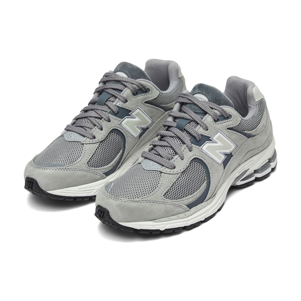 New Balance NB 2002R