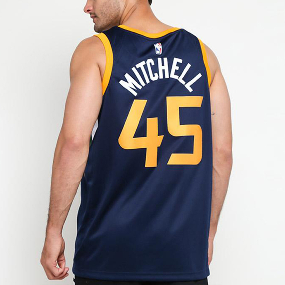 Nike NBA Mitchell SW