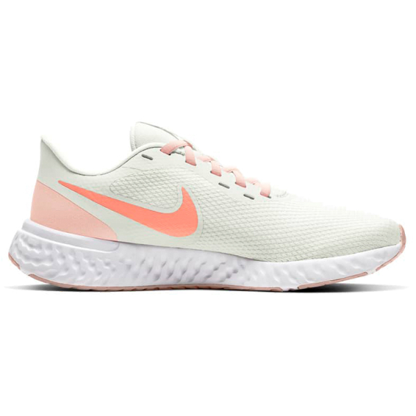 Nike REVOLUTION 5