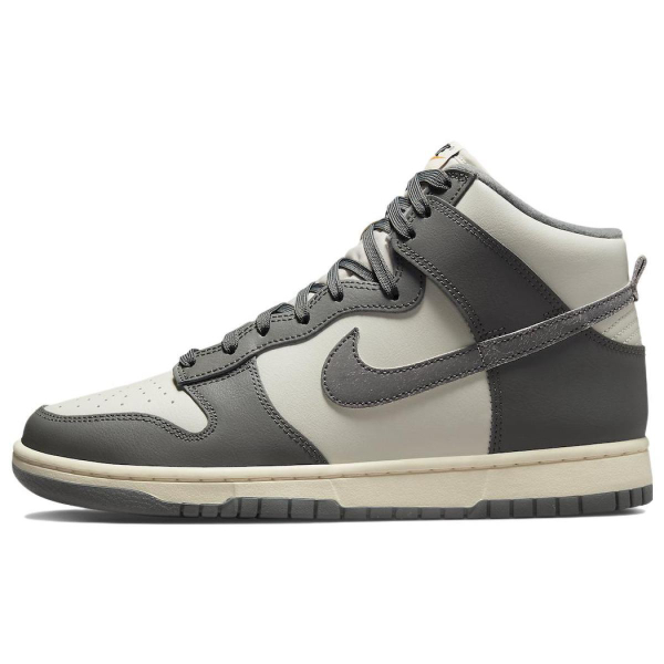 Nike Dunk High Retro SE VNTG