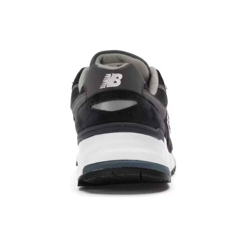 New Balance NB 999