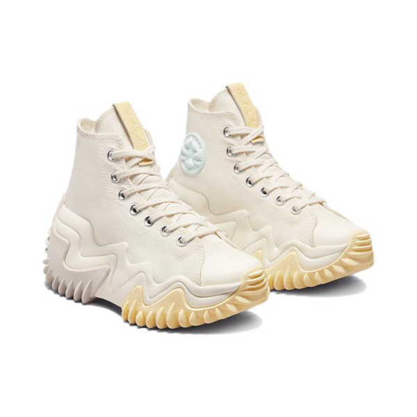 Converse Run Star Motion