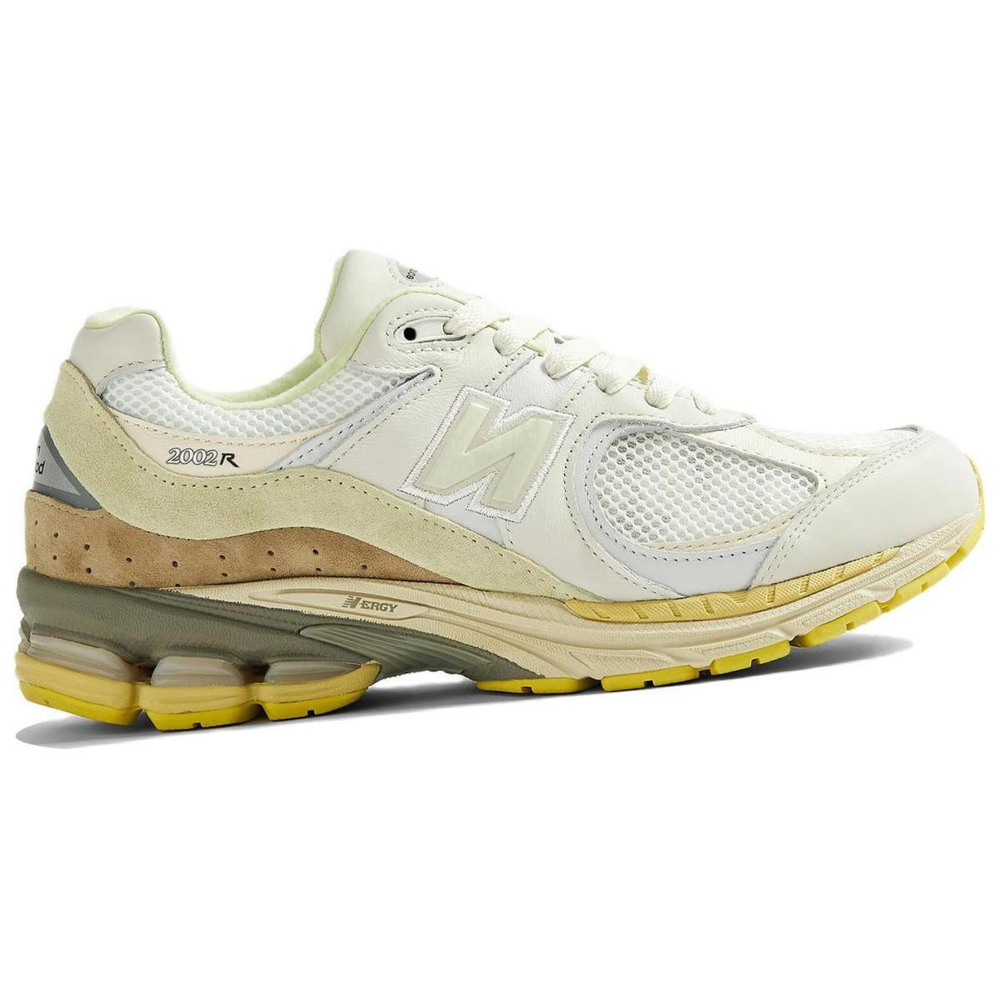 AURALEE x New Balance NB 2002R