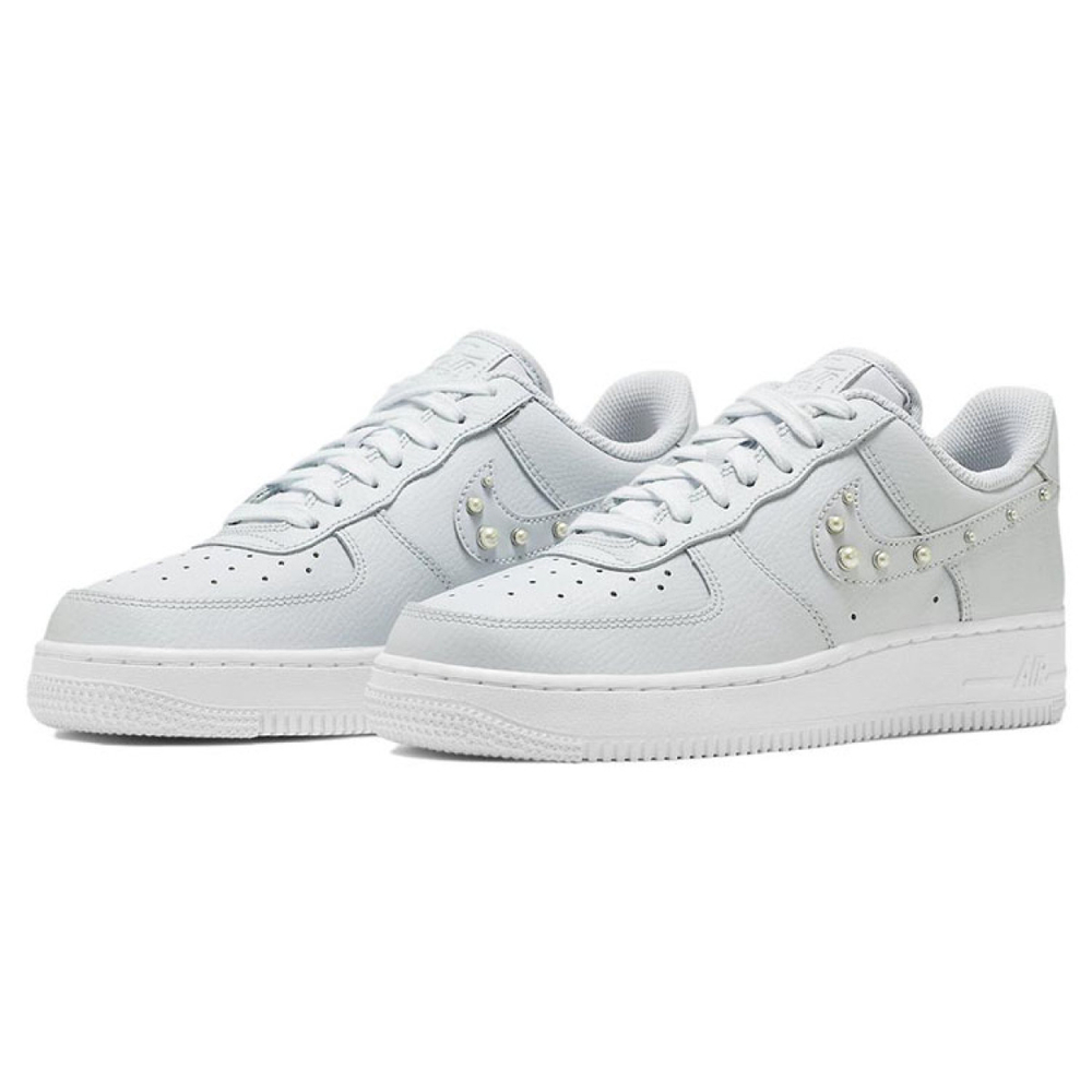 Nike Air Force 1 07 se trnd