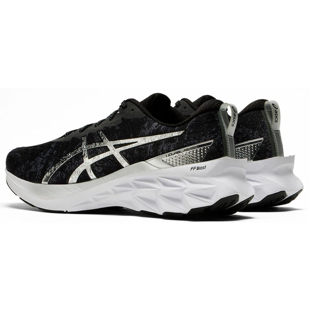 Asics Novablast 2