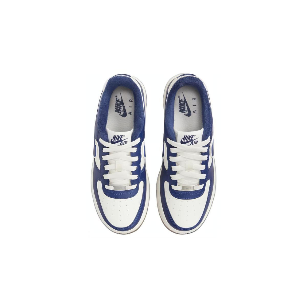 Nike Air Force 1 LV8