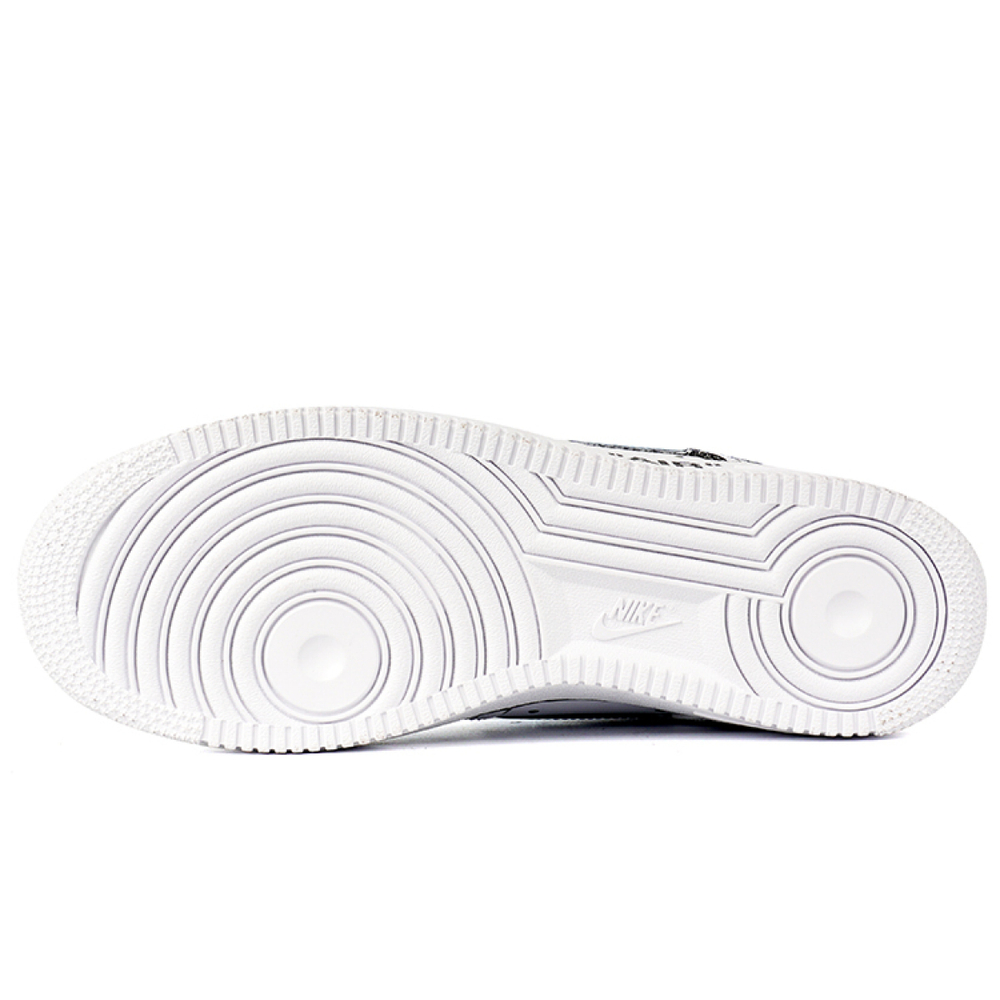 【 】 Nike Air Force 1