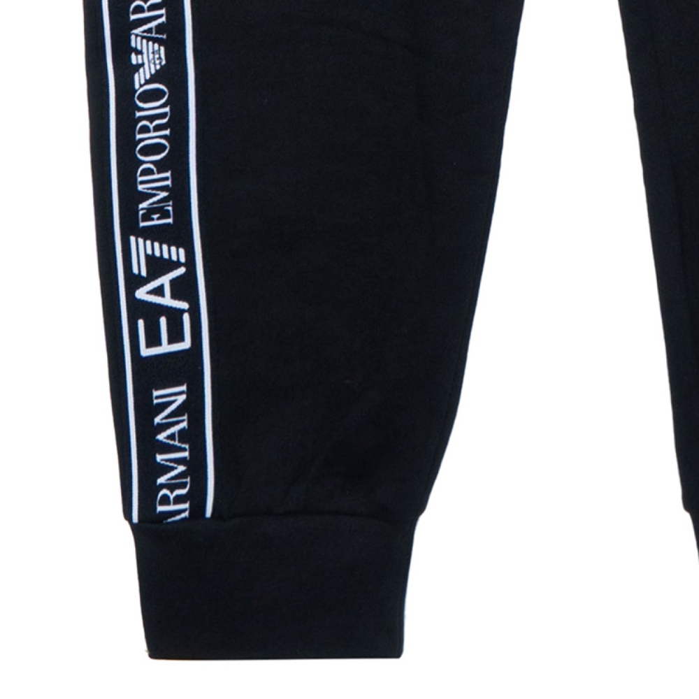 EMPORIO ARMANI EA7 FW23 Logo