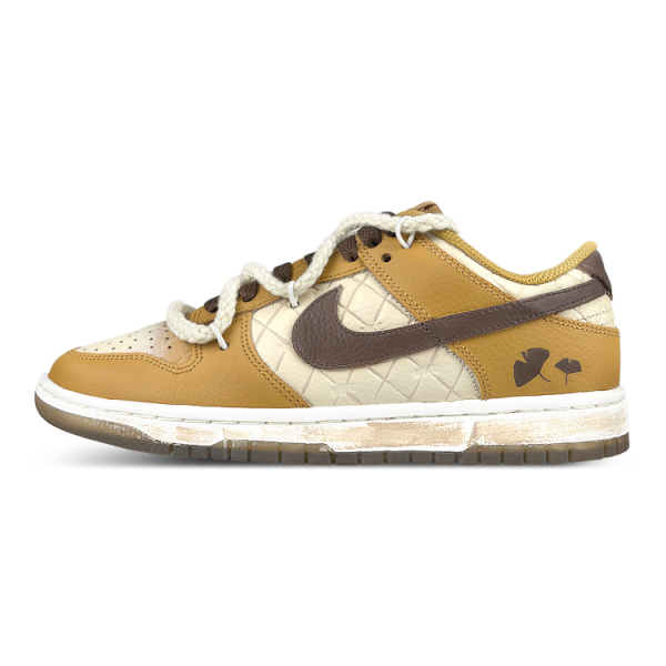 【 】 Nike Dunk " Quilted Weat "