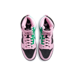 Nike Dunk SB "Invert Celtics"