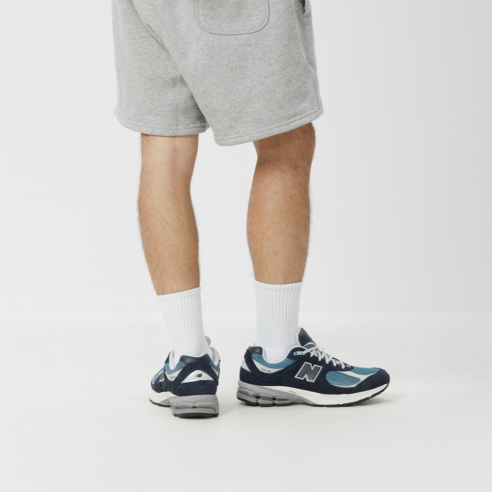 New Balance NB 2002R