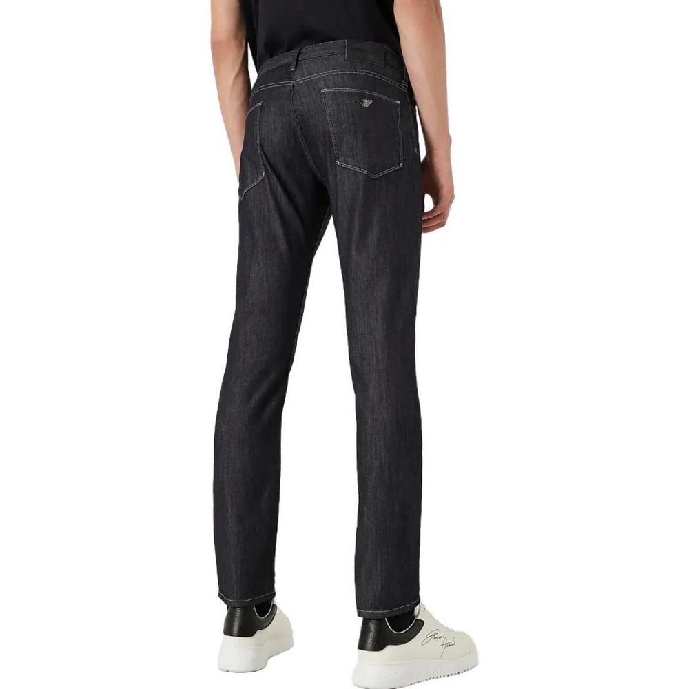 EMPORIO ARMANI FW21 Logo