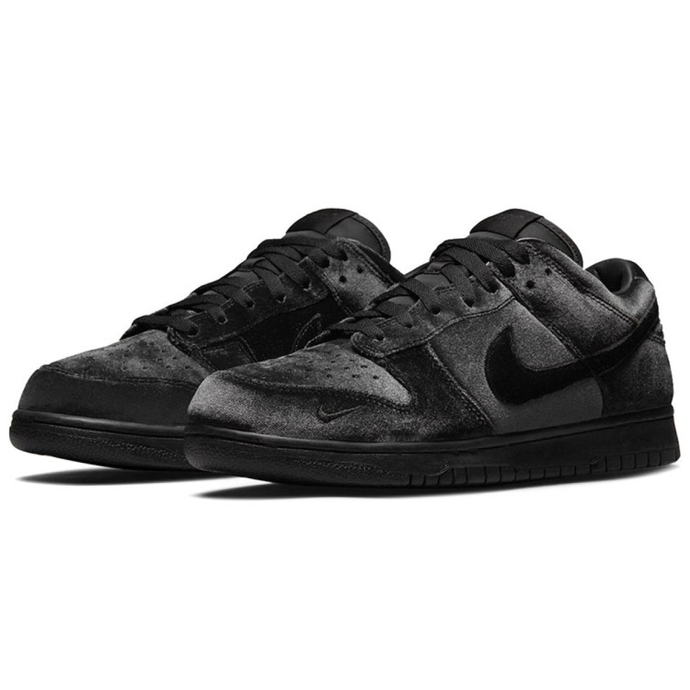 Dover Street Market x Nike Dunk Velvet