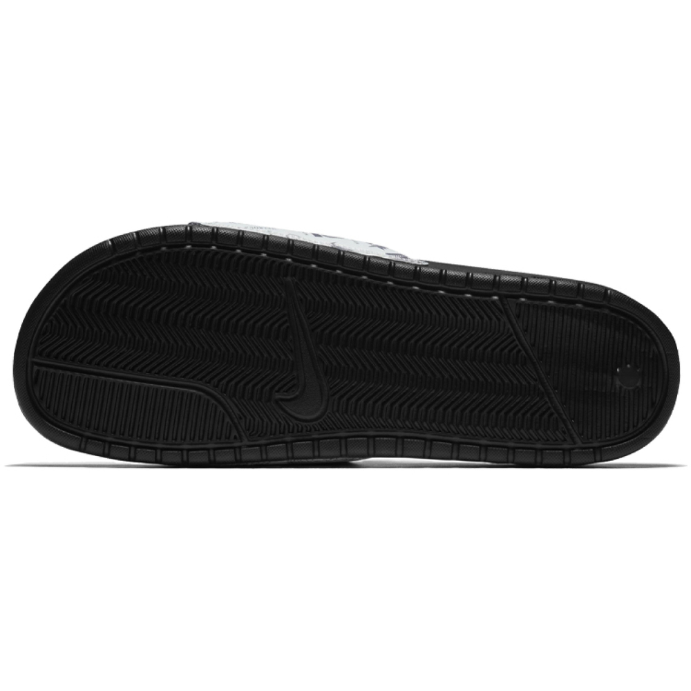 Nike Benassi