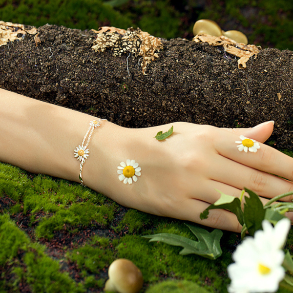 DAISY BEAUTY