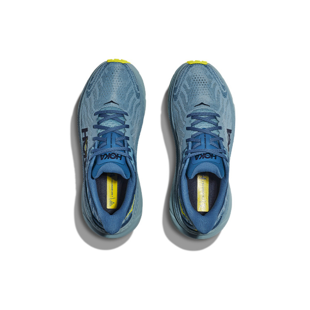 HOKA ONE ONE