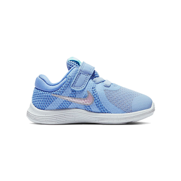 Nike REVOLUTION 4