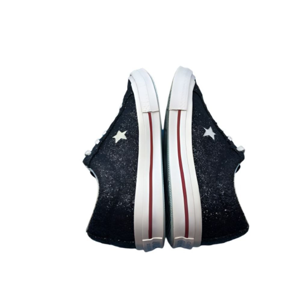 CHIARA FERRAGNI x Converse One Star