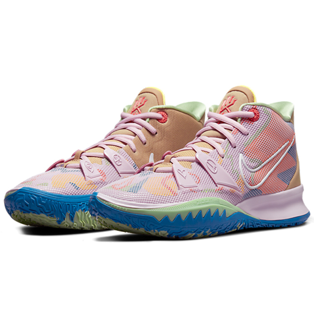 Nike Kyrie 7