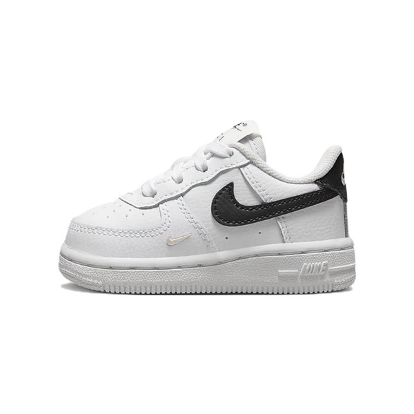 Nike Air Force 1 SE