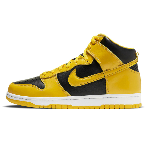 Nike Dunk SP "Varsity Maize"