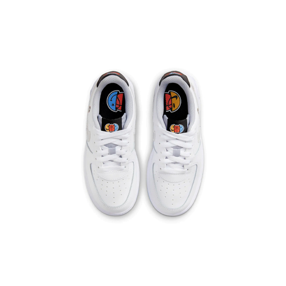 Nike Air Force 1 LV8 3