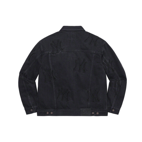 Supreme Week 2 x New York Yankees Denim Trucker Jacket Logo