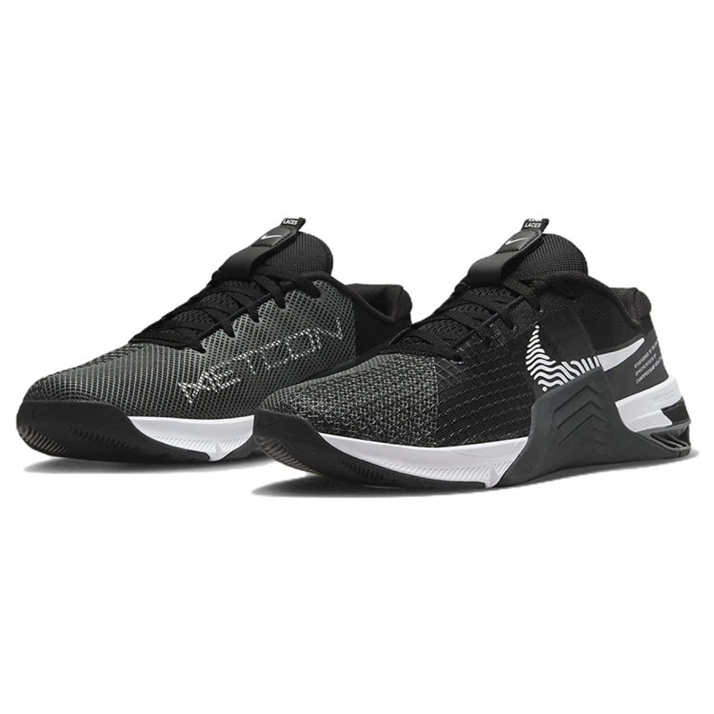 Nike Metcon 8 FlyEase