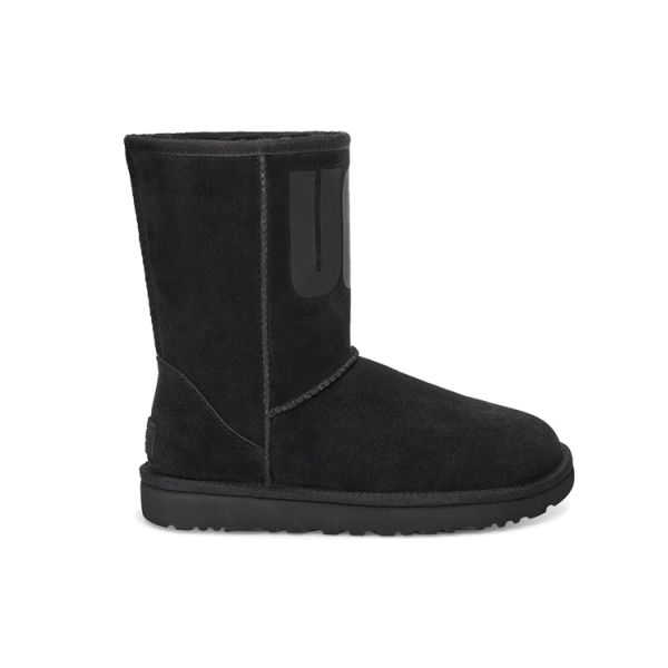 UGG CLASSIC SHORT Rubber Logo