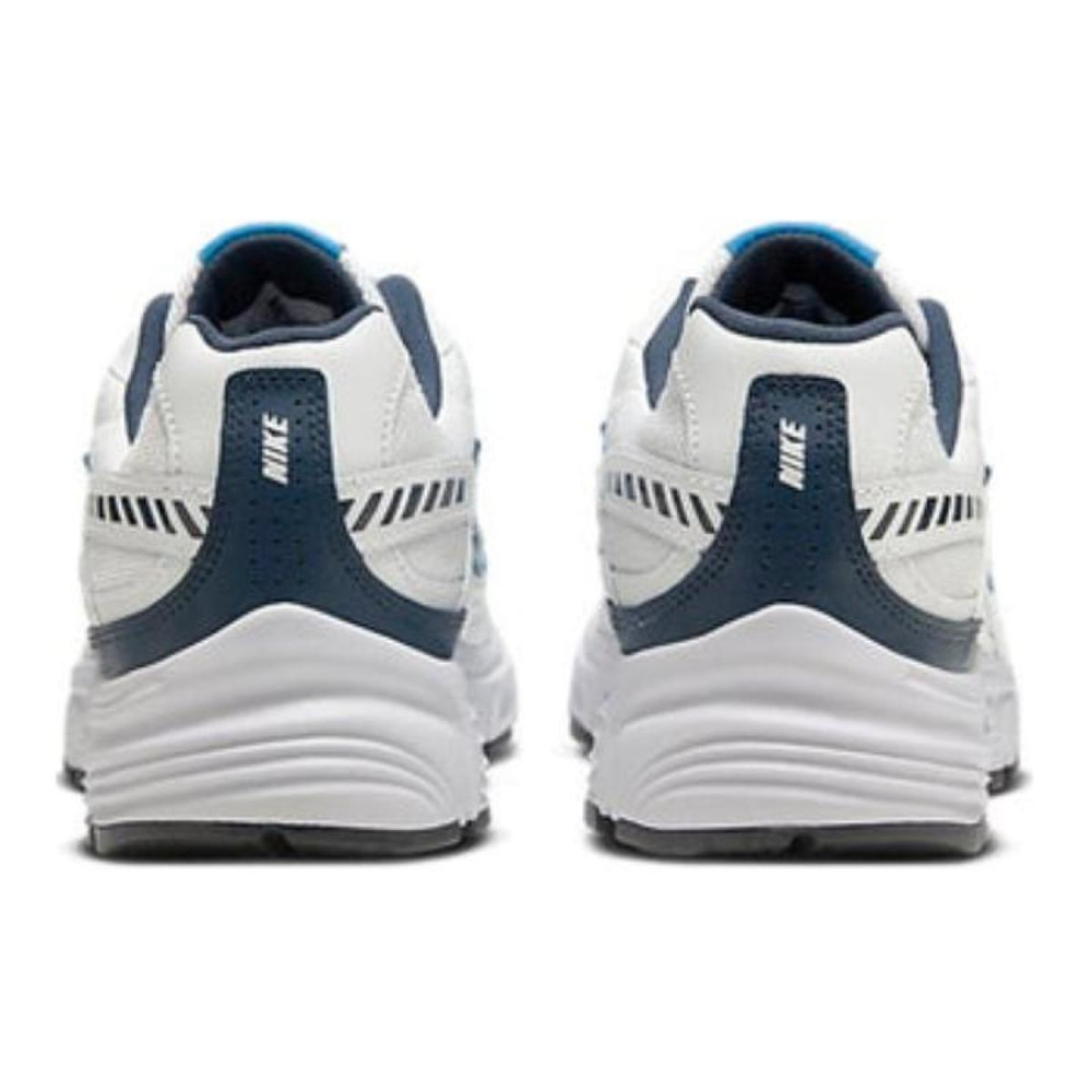 Nike Initiator