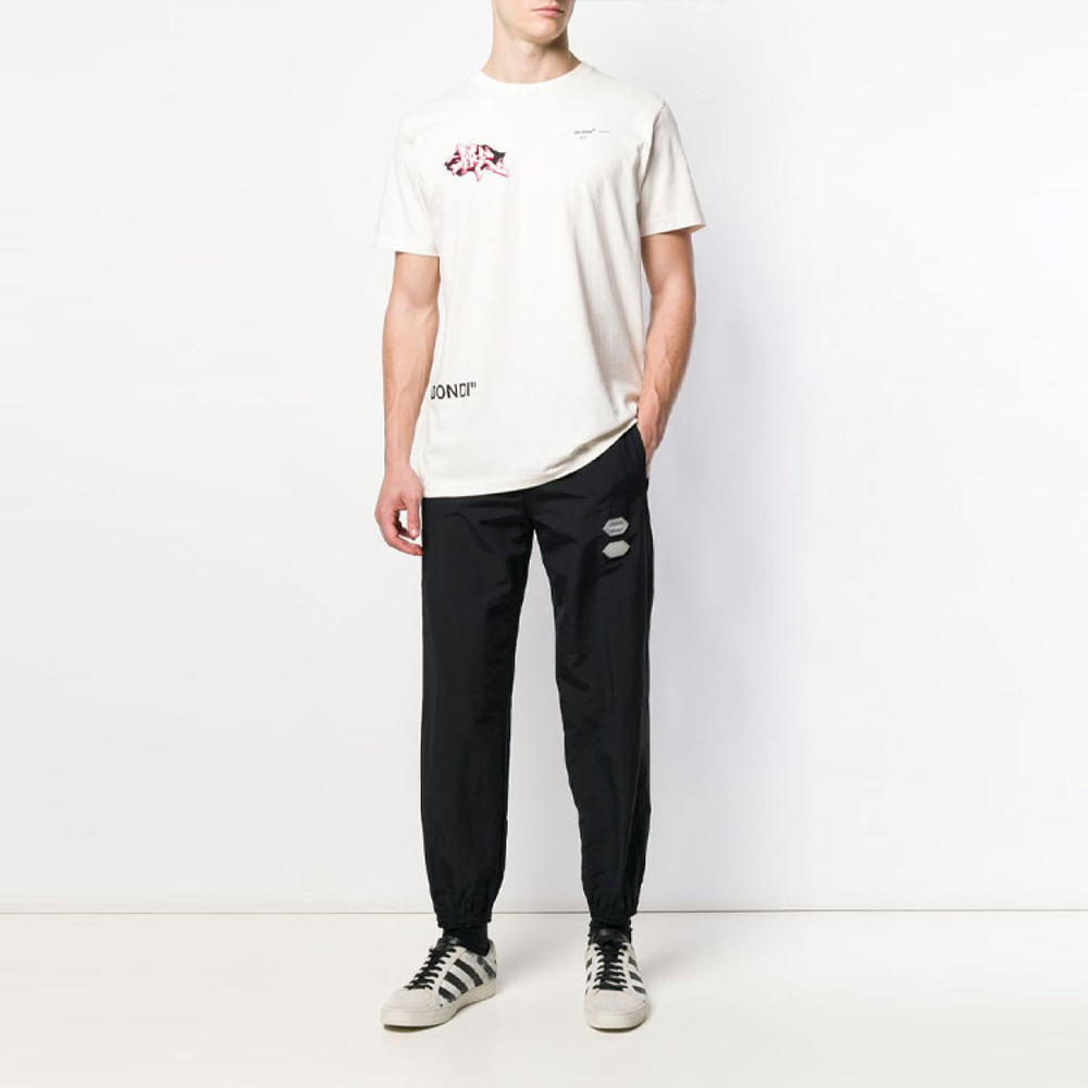 OFF-WHITE T