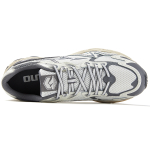 Mizuno Adventure Twe Y2K