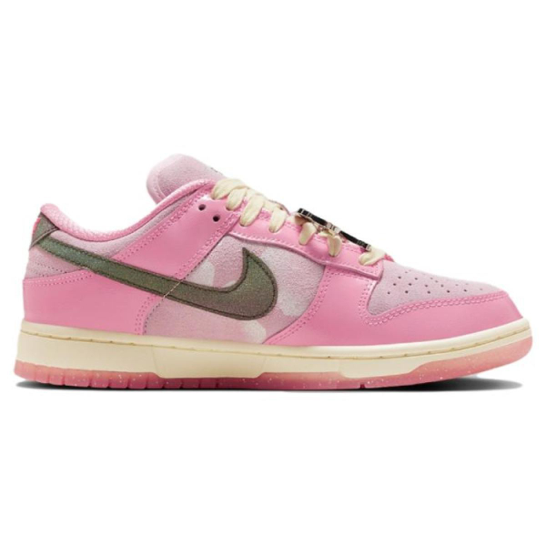 Nike Dunk LX "Hot Punch and Pink Foam" barbie