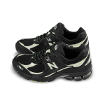RANDOMEVENT x UNIK x New Balance NB 2002R