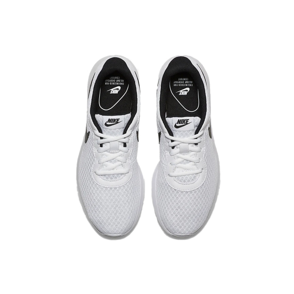 Nike Tanjun