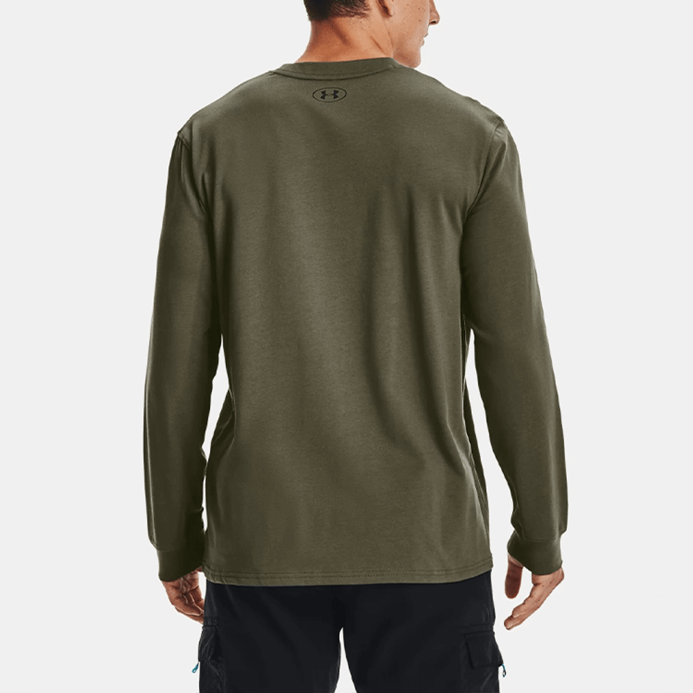 Under Armour T