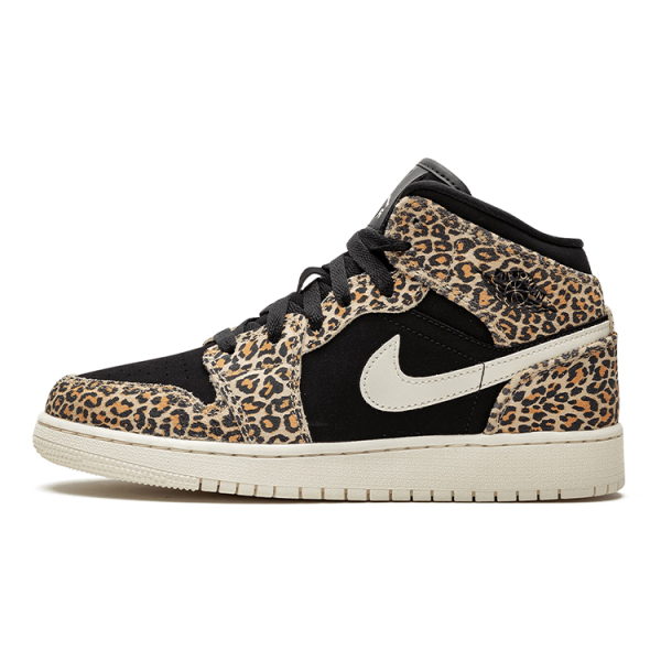 Jordan Air Jordan 1 Mid