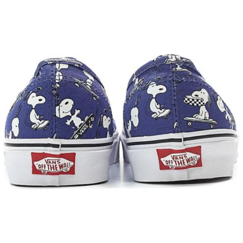 Peanuts x Vans Authentic Snoopy Skating