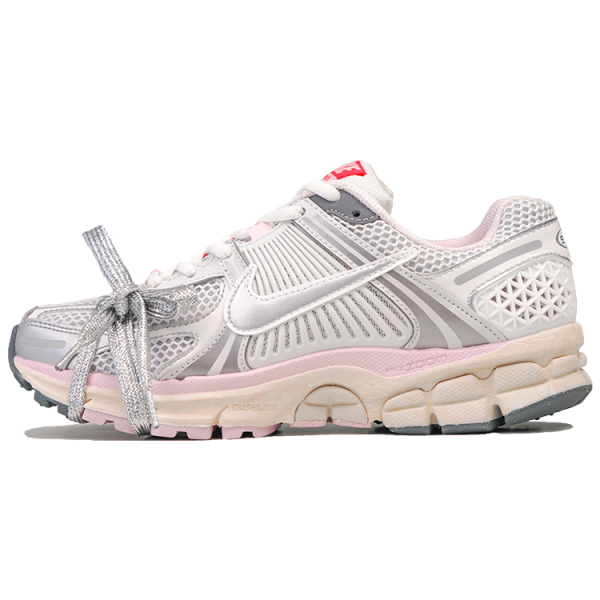 【 】 Nike Air Zoom Vomero 5