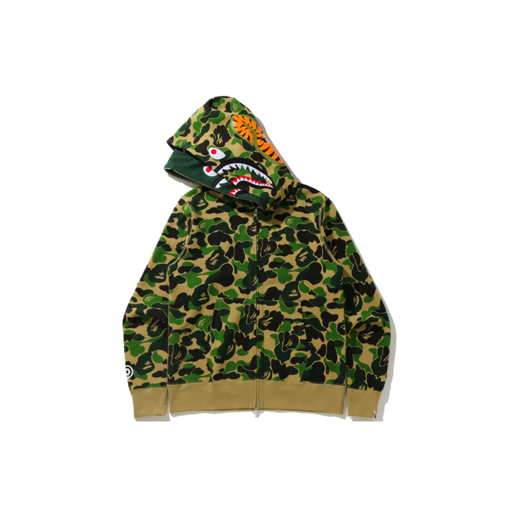 A BATHING APE