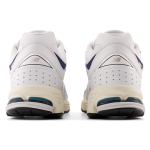 New Balance NB 2002R