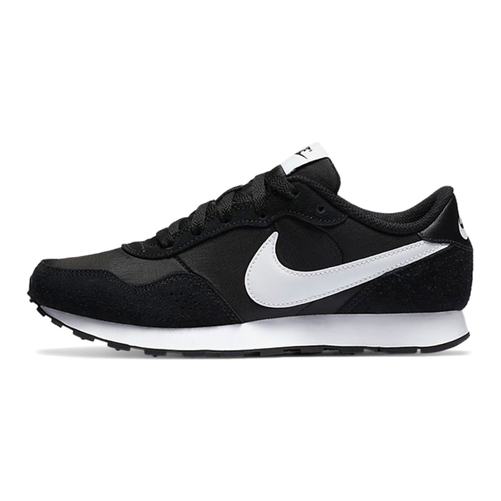Nike MD Valiant