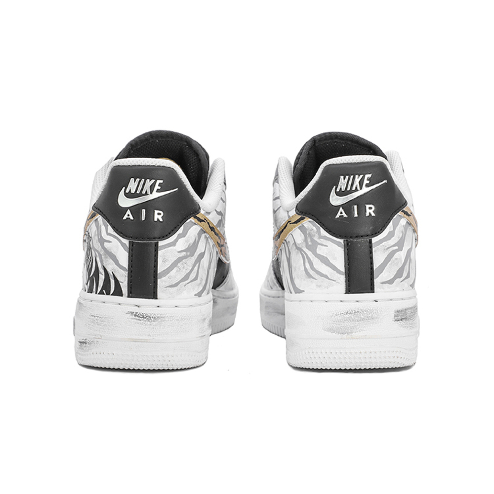 【 】Nike Air Force 1 07 vibe