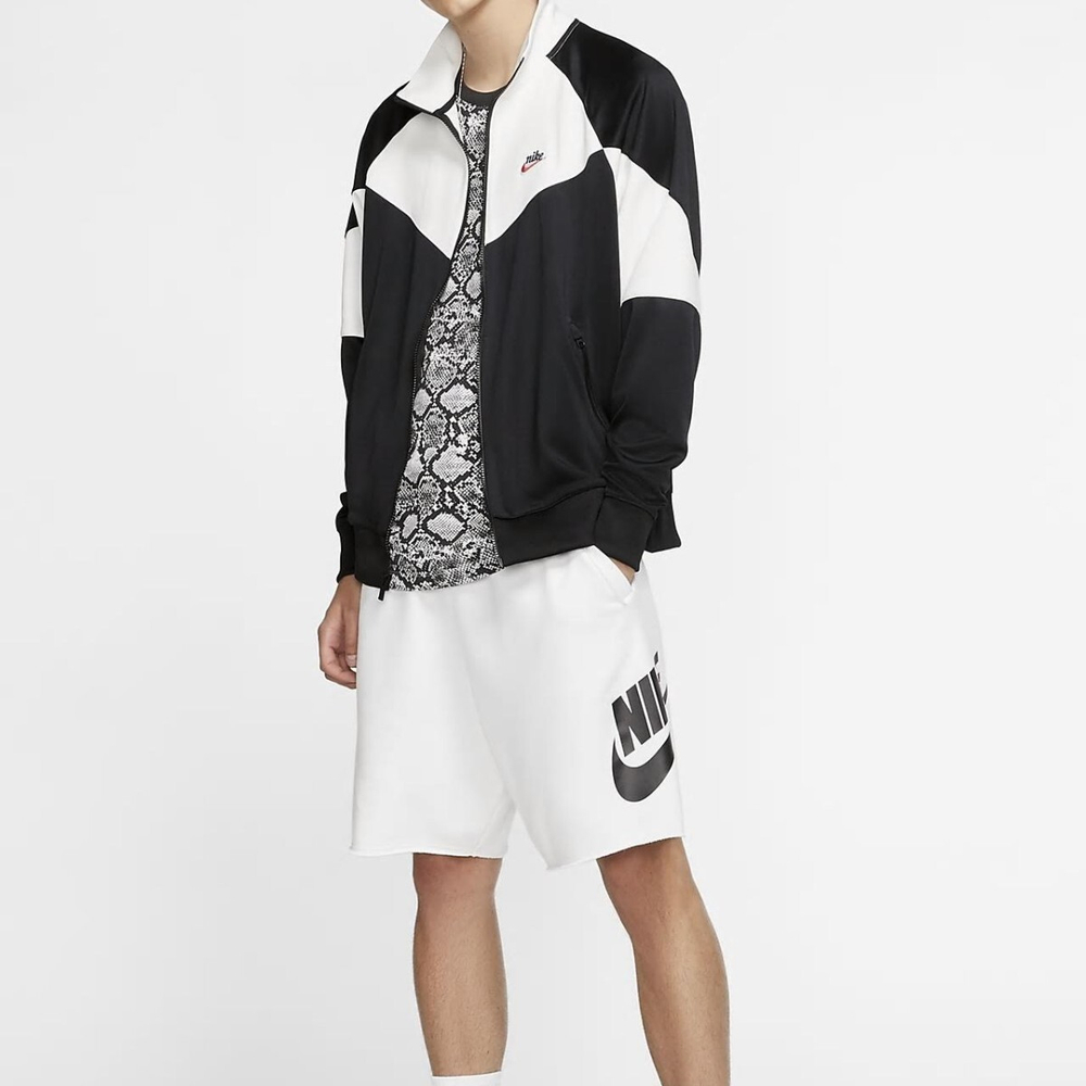Nike Logo